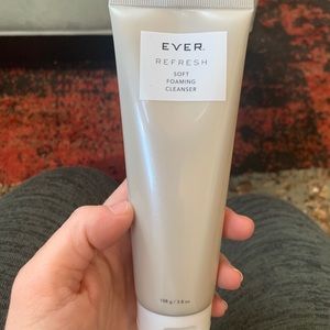 EVER Skincare Refresh Foaming Cleanser